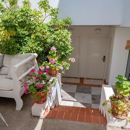 Odyssey Suites Poros Town Pokoj fotografie