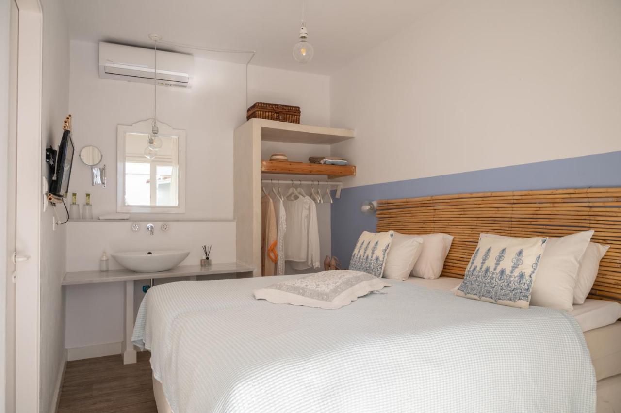 Odyssey Suites Poros Town Exteriér fotografie