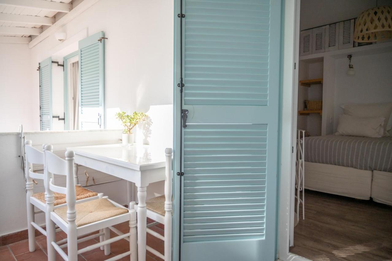 Odyssey Suites Poros Town Exteriér fotografie