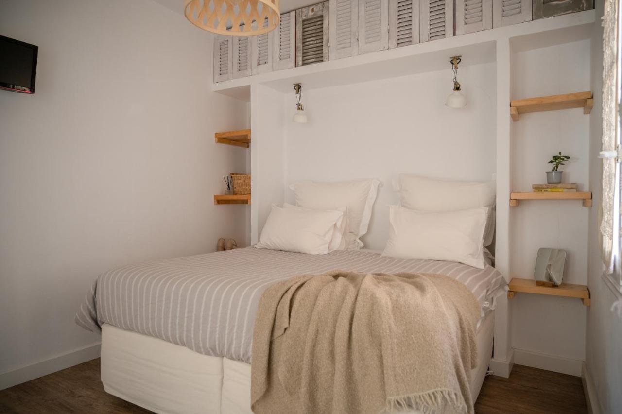 Odyssey Suites Poros Town Exteriér fotografie