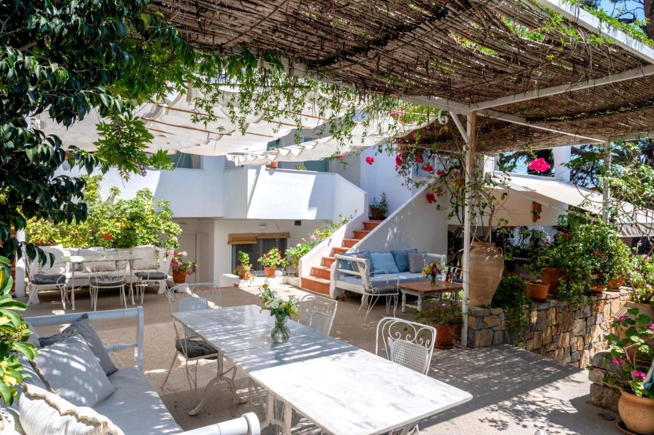 Odyssey Suites Poros Town Exteriér fotografie